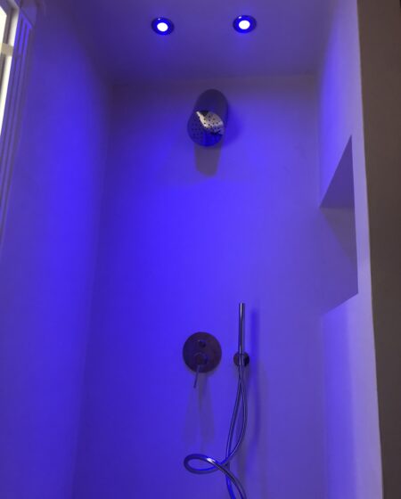 Controsoffitto doccia con illuminazione LED